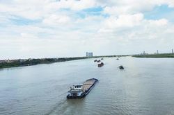 Bỏ thủ tục cấp phép, đưa phí trọng tải về 0 đồng với nhiều phương tiện thủy