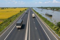 Sắp trình báo cáo tiền khả thi tuyến cao tốc gần 30.000 tỷ đồng nối cửa khẩu Dinh Bà