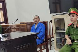 Kẻ ghen tuông dùng hung khí truy sát vợ, bị phạt 11 năm tù