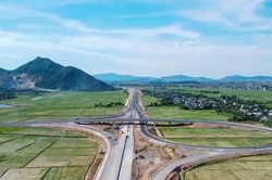 Đẩy nhanh tiến độ các dự án trọng điểm tại Nghệ An