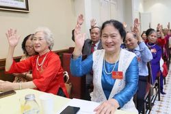 Những người không chịu nghỉ - Chân dung kinh tế bạc