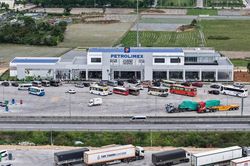 Du khách có thêm trạm dừng nghỉ đẹp trên cao tốc Bắc Nam
