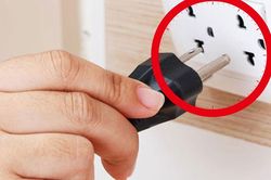 3 thiết bị nên rút điện trước khi đi ngủ kẻo cuối tháng hóa đơn tăng chóng mặt