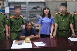 Cuộc đột k&iacute;ch l&uacute;c 21h, lộ diện '&ocirc;ng tr&ugrave;m' 62 tuổi Ho&agrave;ng Văn Kh&aacute;nh khiến cả x&oacute;m chấn động