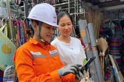 Điện lực Hưng Yên đẩy mạnh phát triển điện mặt trời mái nhà
