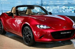 Mẫu xe mui trần Mazda MX-5 chính thức gia nhập thị trường Việt Nam