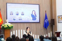 PGS.TS Phan Thị Thanh Thảo: 'AI không thay thế người thầy nhưng buộc người thầy phải đổi mới'