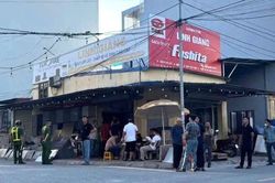 Cô gái 21 tuổi tử vong, nằm cạnh nam thanh niên đang dùng dao tự tử