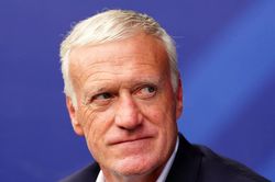 HLV tuyển Pháp đột ngột rời World Cup 2026 vì hung tin ở quê nhà