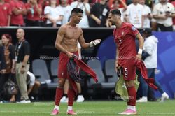 Bị vùi dập sau trận hòa, Ronaldo gửi lời cảnh báo