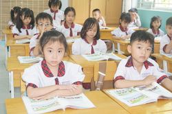 Muốn chuyển trường cho con ở TP.HCM, phụ huynh cần chuẩn bị g&igrave;?