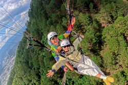 Điểm bay dù lượn ở độ cao 1.900 m tại Langbiang