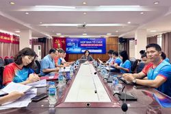 4.000 vận động viên đổ bộ cung đường chạy ven biển