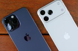 Đ&acirc;y l&agrave; l&uacute;c n&ecirc;n mua iPhone cũ