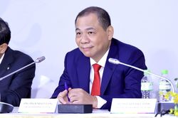 Cổ phiếu Vingroup vượt đỉnh