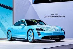 Chiến lược tại Trung Quốc của Porsche khiến giới đầu tư quan ngại