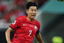 Son Heung-min chuộc lỗi?