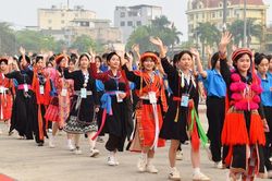 Tuyên Quang phát triển vùng dân tộc thiểu số gắn với bảo tồn bản sắc