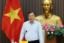 Phó Thủ tướng Thường trực Phạm Gia Túc chỉ đạo đẩy nhanh triển khai các dự án hợp tác đầu tư, hạ tầng trọng điểm Việt Nam - Lào