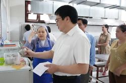 Tạo chuyển biến trong quản lý an toàn thực phẩm