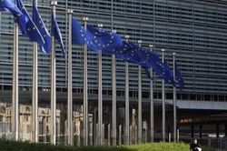 EU x&acirc;y h&agrave;nh lang thương mại mới nối ch&acirc;u &Acirc;u với Trung &Aacute;