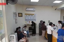 [Video] Người cao tuổi, sức khỏe yếu được hỗ trợ làm ủy quyền nhận lương hưu tại nhà