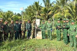 Biên phòng Thường Phước và lực lượng bảo vệ biên giới Campuchia tuần tra song phương