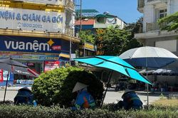 Nắng nóng đặc biệt gay gắt bao trùm Bắc Bộ và Trung Bộ, Hà Nội nóng nhất cả nước, gần 41 độ C