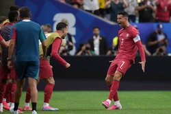 Messi, Haaland và Mbappe hãy coi chừng, Ronaldo đang đến!