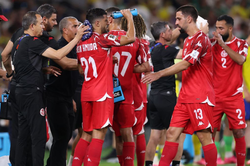 World Cup 2026: Khi đối thủ không nằm trên mặt sân cỏ