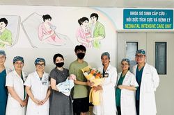 Du khách Singapore: Cảm ơn tập thể Bệnh viện Phụ sản - Nhi Đà Nẵng đã cứu vợ con tôi