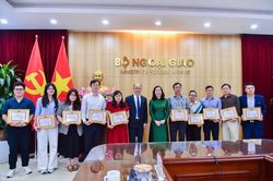 Lan tỏa trách nhiệm bảo vệ nền tảng tư tưởng của Đảng trong toàn ngành Ngoại giao