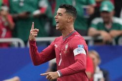 Ronaldo và cách duy nhất để tồn tại: Tiếp tục ghi bàn