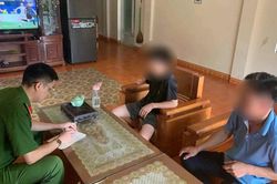 Mạo danh sĩ quan quân đội gạ hợp tác bán giường tầng lợi nhuận 'khủng'