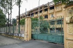 Nghi&ecirc;n cứu cơ chế đặc th&ugrave; xử l&yacute; nh&agrave; đất d&ocirc;i dư, hạn chế tối đa x&acirc;y trụ sở mới