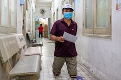 TPHCM thí điểm khám chữa bệnh BHYT tại nhà cho người dân