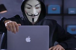 Dữ liệu tối mật của Apple và Tesla bị rò rỉ từ một nhà máy iPhone