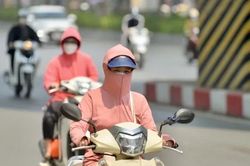Nắng nóng trên 40 độ C, uống nước thế nào để không bị sốc nhiệt?