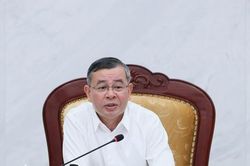 Bộ T&agrave;i ch&iacute;nh th&uacute;c EVN, Petrovietnam, TKV tăng tốc đầu tư, bảo đảm tăng trưởng 2 con số