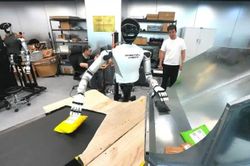 JD.com đẩy nhanh kỷ nguyên giao hàng bằng robot