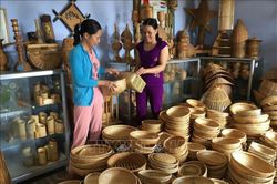 Huế ưu ti&ecirc;n hỗ trợ doanh nghiệp ph&aacute;t triển sản phẩm OCOP
