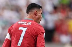 Ronaldo ghi bàn và lập kỷ lục World Cup