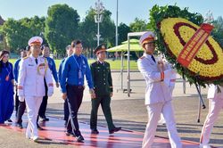Tuổi trẻ Việt Nam b&aacute;o c&ocirc;ng d&acirc;ng B&aacute;c, khẳng định tinh thần ti&ecirc;n phong thời đại mới