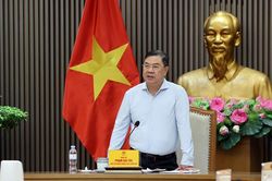 Phó Thủ tướng Thường trực Phạm Gia Túc: Hoàn thiện Nghị định mới để tái cơ cấu hệ thống kinh doanh xăng dầu
