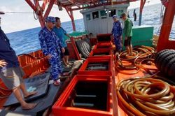 Cảnh sát biển bắt giữ tàu chở 55.000 lít dầu DO không phép