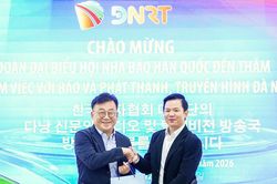 Đo&agrave;n đại biểu Hội Nh&agrave; b&aacute;o H&agrave;n Quốc thăm, l&agrave;m việc với B&aacute;o v&agrave; ph&aacute;t thanh, truyền h&igrave;nh Đ&agrave; Nẵng