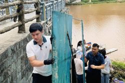 Trả lại diện mạo cho hành lang kè sông