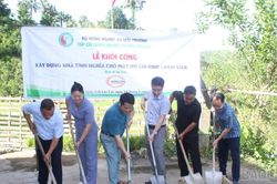 Hỗ trợ 100 triệu đồng xây nhà cho hộ gia đình người có công tại Bản Liền