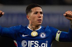 Real Madrid đàm phán chiêu mộ Enzo Fernandez, Arsenal quyết tâm nổ bom tấn Julian Alvarez