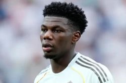 Aurelien Tchouameni v&agrave; Man Utd: Giấc mơ ho&agrave;n hảo đối mặt với thực tế nghiệt ng&atilde;